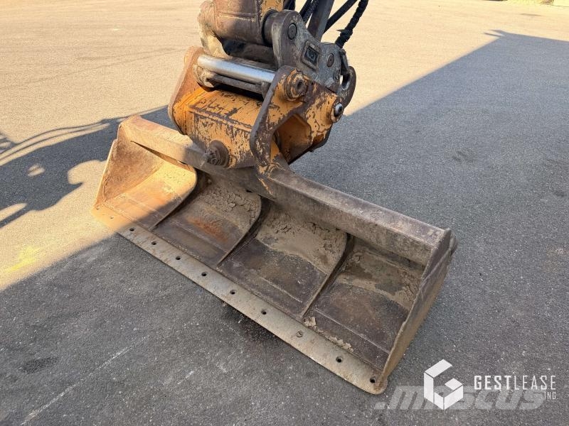 Liebherr A900C 轮式挖掘机