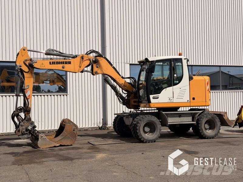 Liebherr A912 COMPACT حفارات بعجل