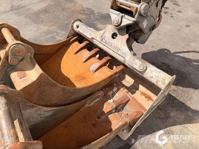 Liebherr A912 COMPACT Pyöräkaivukoneet