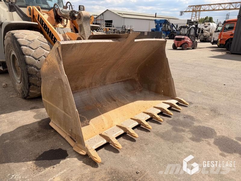 Liebherr L556 لوادر بعجل