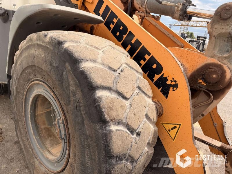 Liebherr L556 لوادر بعجل