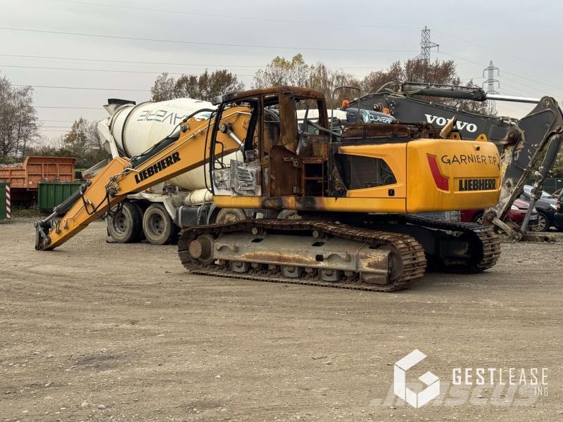 Liebherr R922LC 履带挖掘机
