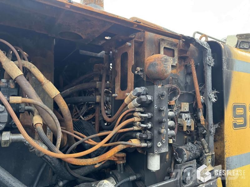 Liebherr R922LC 履带挖掘机