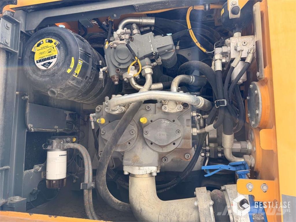 Liebherr R946NLC 履带挖掘机