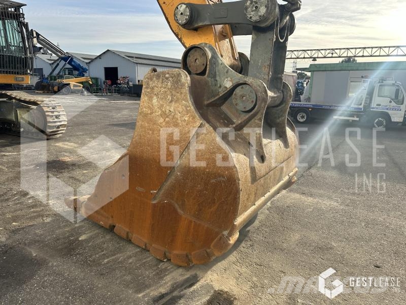 Liebherr R966 HD Crawler excavators