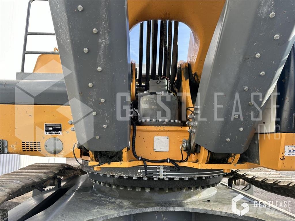 Liebherr R966 HD Crawler excavators