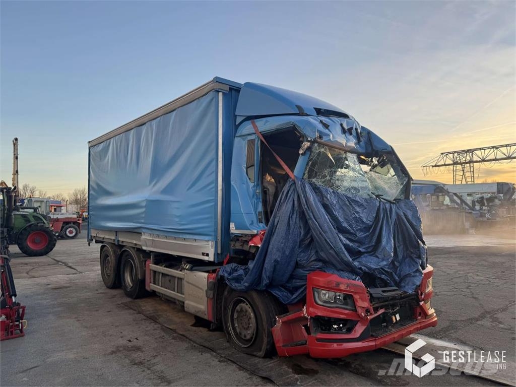 MAN TGS Camiones de caja de lona