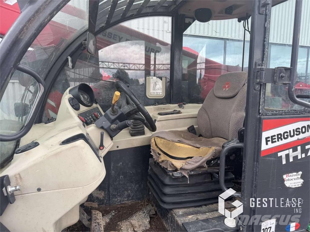 Massey Ferguson TH 708 L Chariot télescopique