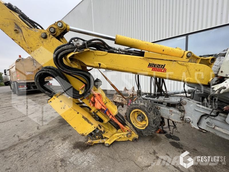 Menzi Muck M220 Special excavators