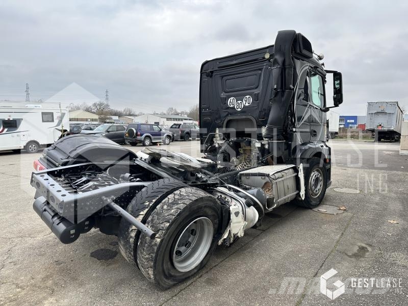 Mercedes-Benz Actros 1848 Vilcēji