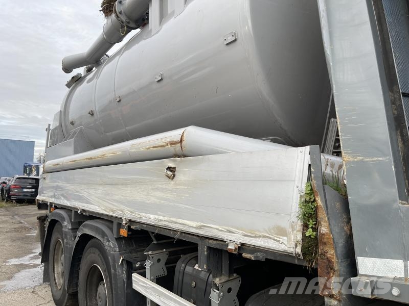 Mercedes-Benz ACTROS 3343 Slamsugningsbil