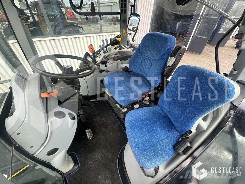 New Holland T7.235 Tracteur