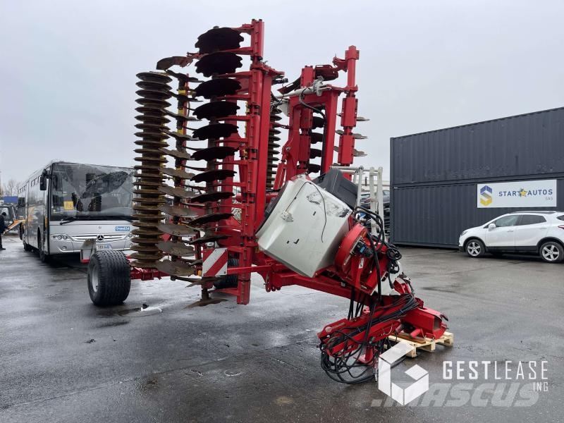 Pöttinger Terradisc Cultivadores