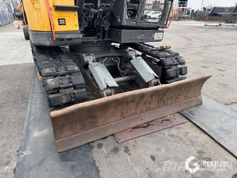 Volvo ECR145 EL Rupsgraafmachines