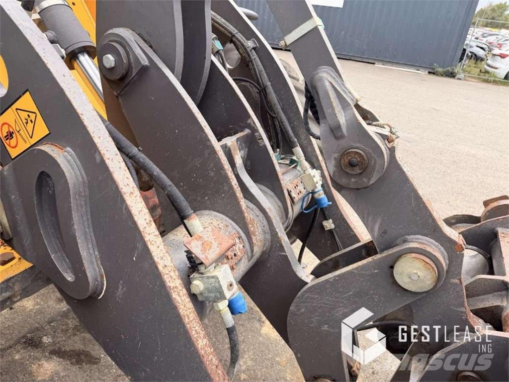 Volvo L45H لوادر بعجل