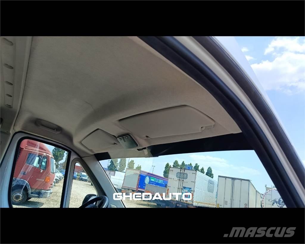 Fiat Ducato 290 33 2020 Zabojni kombi