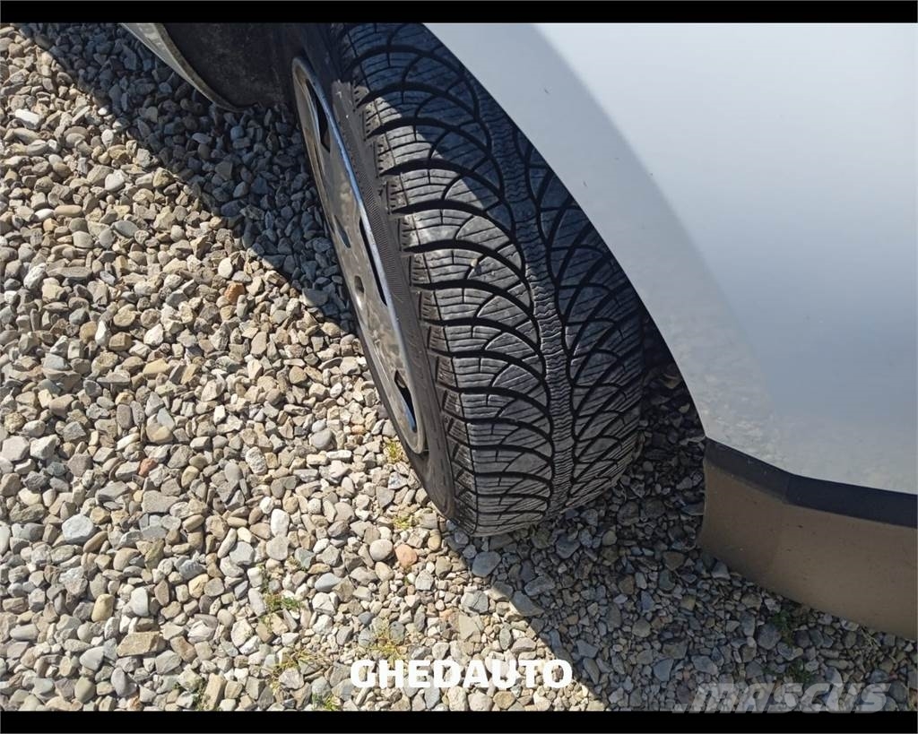 Fiat Fiorino III 2016 Furgonai