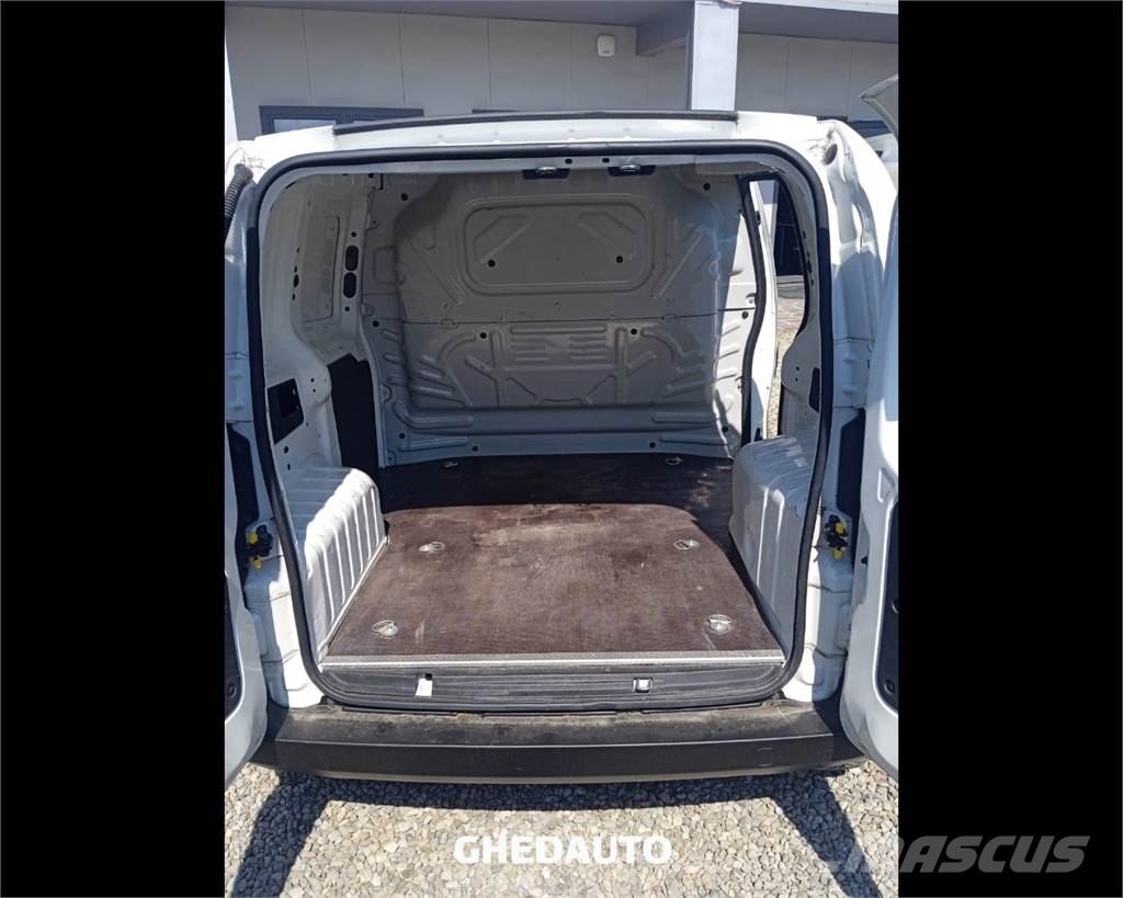 Fiat Fiorino III 2016 Furgonai