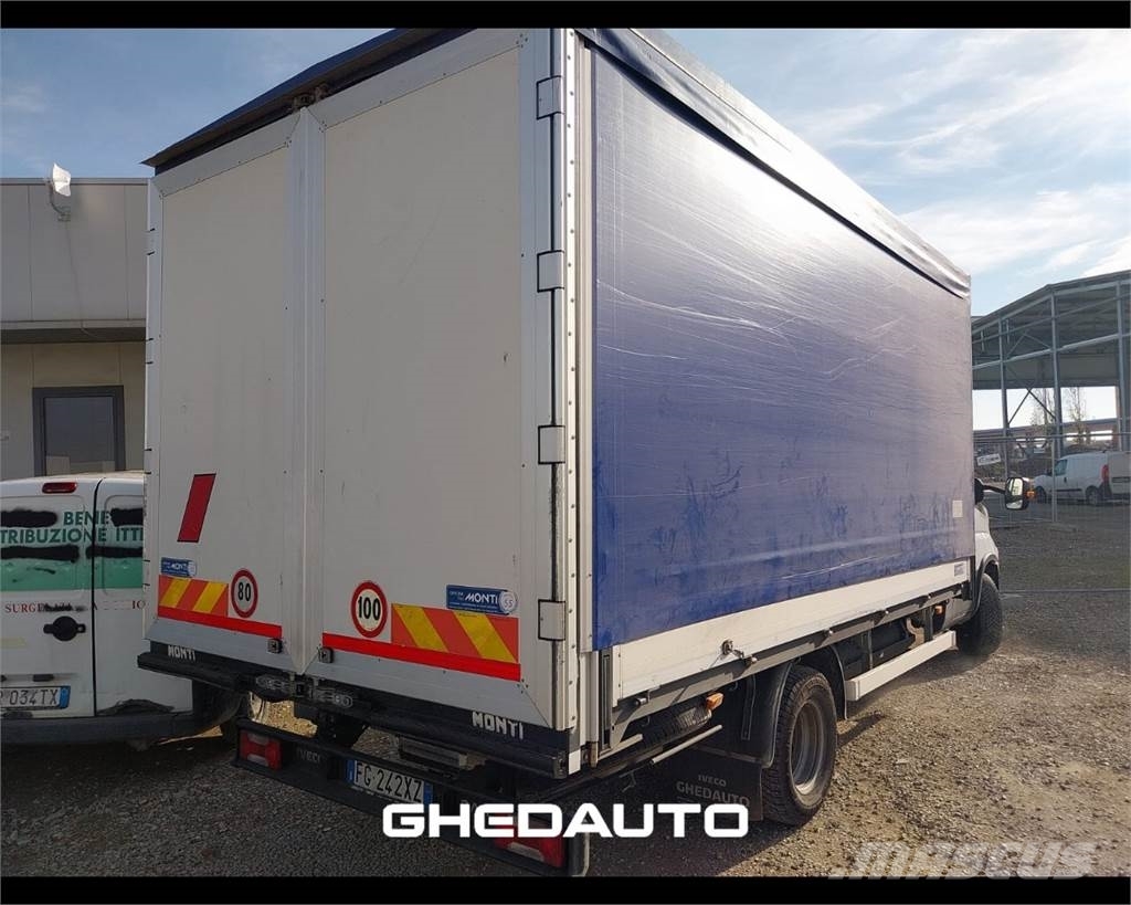 Iveco 65C15 Camiones con caja de remolque