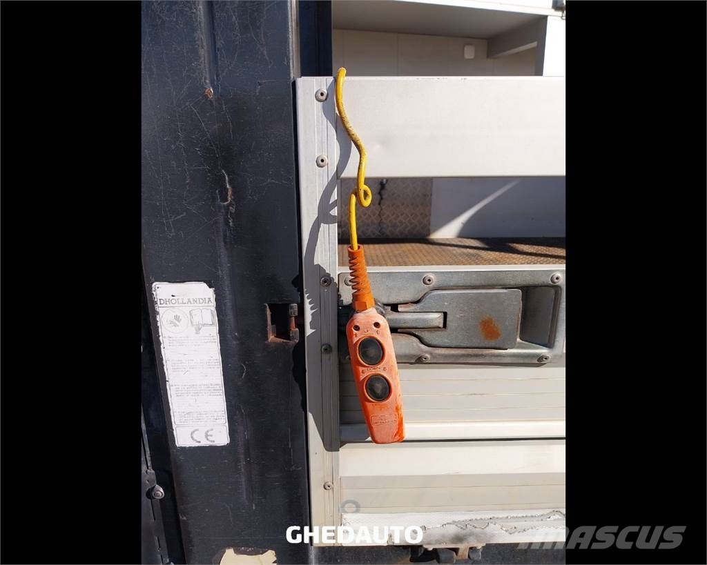 Iveco 65C15 Camiones con caja de remolque