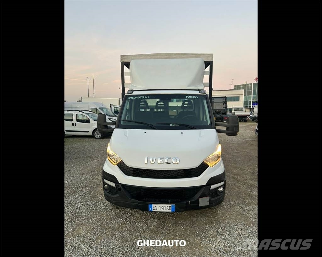 Iveco 65C15 Camiones con caja de remolque