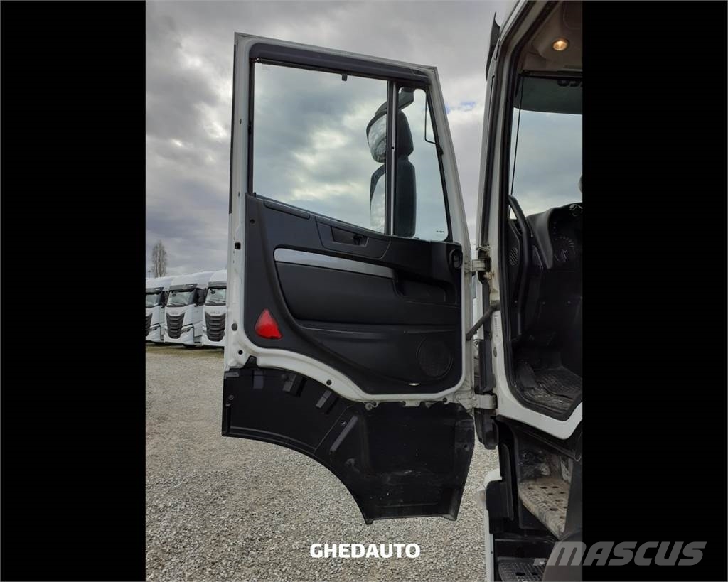 Iveco AS440S48 Каросерии