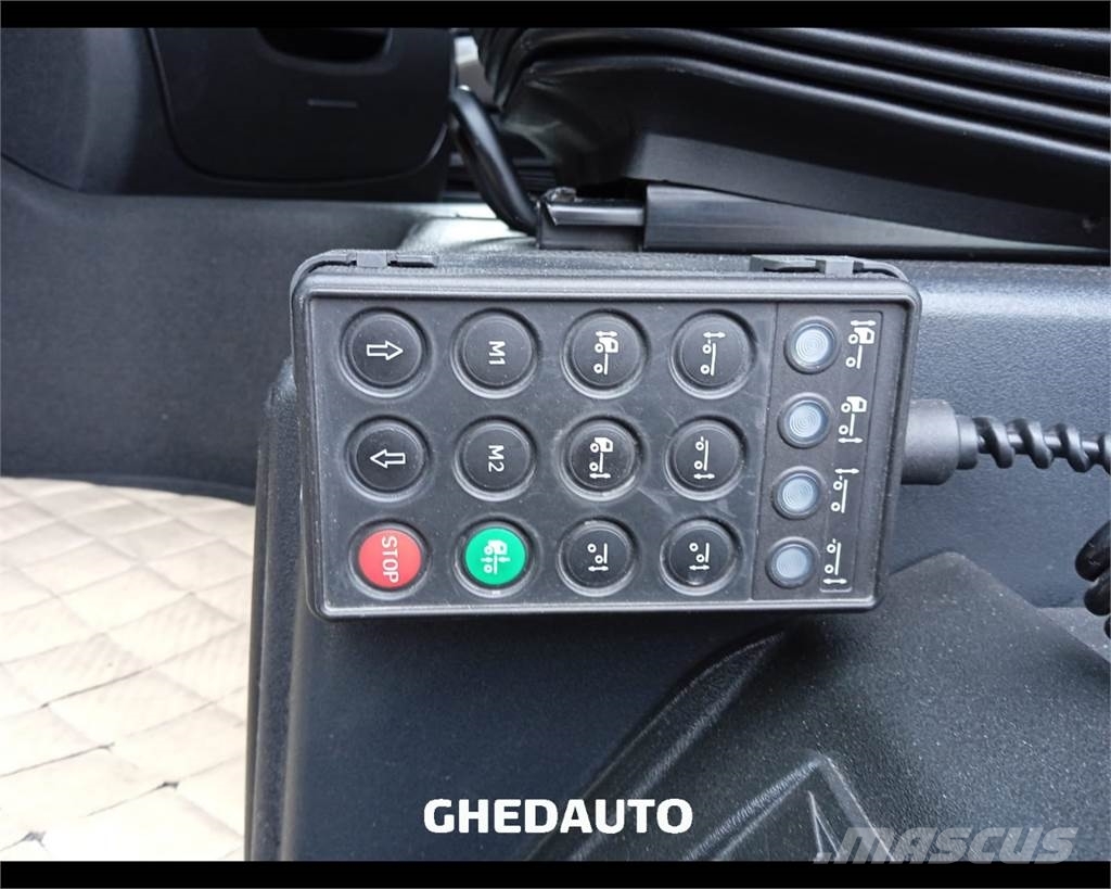 Iveco AS440ST/P Camiones con caja de remolque