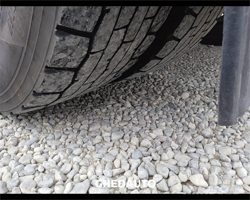 Iveco AS440ST/P Camiones con caja de remolque