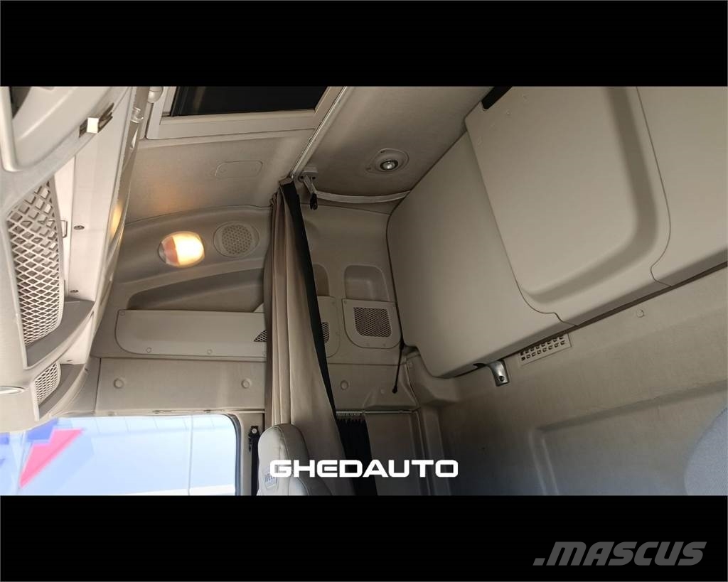 Iveco AS440ST/P Φορτηγά Κόφα