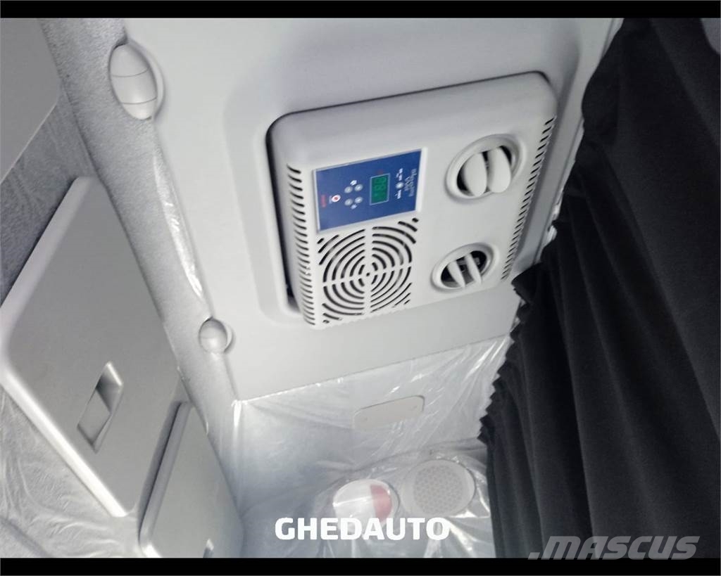 Iveco AT260S40Y/PS Грузовики-Фургоны
