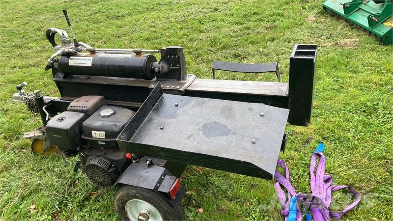 - - - Brændekløver 22 tons Fendeuse, Scie