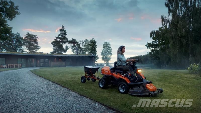 Husqvarna R216T Awd Ring for et godt tilbud ركوب الحشائش