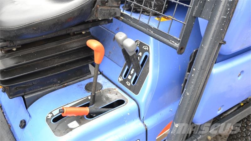 Iseki SFH240 4wd Χορτοκοπτικά με καθιστό χειριστή