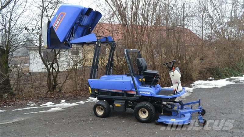 Iseki SFH240 4wd Χορτοκοπτικά με καθιστό χειριστή