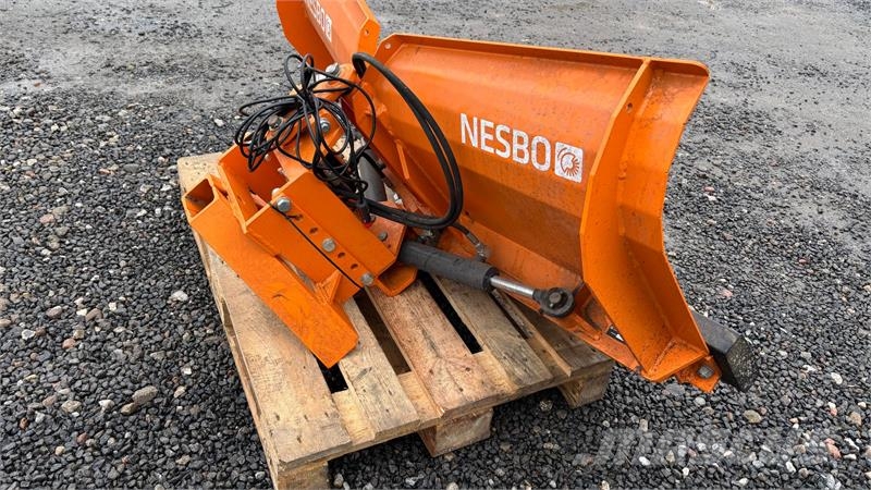 Nesbo PS1500MK V-plov Sneeuwschuivers en -ploegen