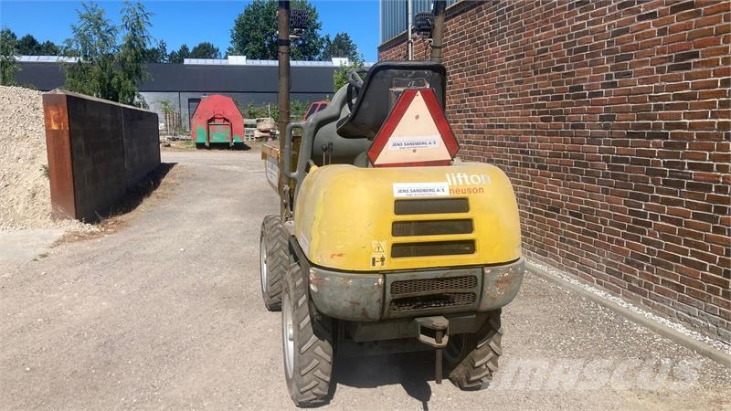 Neuson 1001 Lifton Site dumpers