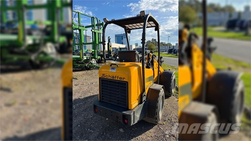 Schäffer 2430 NORDIC HD Knækstyret Mini loaders