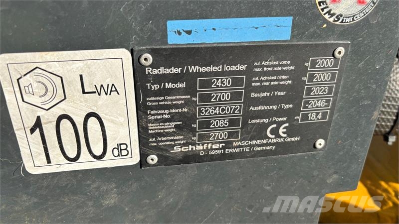 Schäffer 2430 NORDIC HD Knækstyret Mini loaders