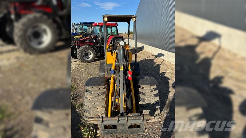 Schäffer 2430 NORDIC HD Knækstyret Mini loaders