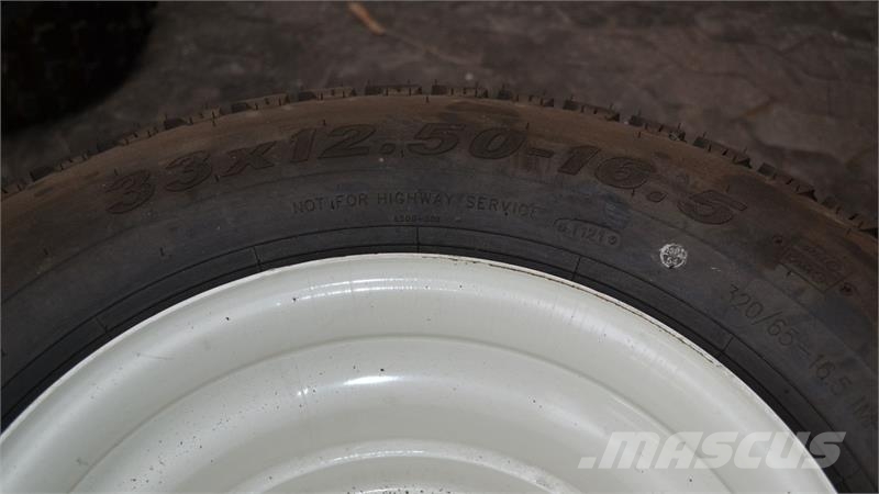 Super Turf 33x12.50-16.5 R Taajamatraktorien varusteet