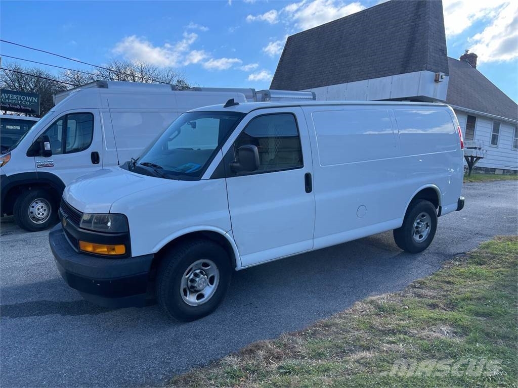 Chevrolet Express Dostavna vozila / kombiji