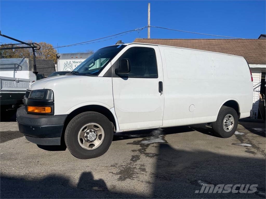 Chevrolet Express Dostavna vozila / kombiji