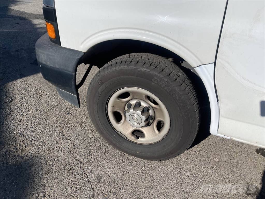 Chevrolet Express Dostavna vozila / kombiji
