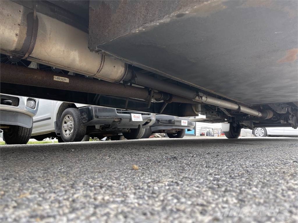 Ford F-550 Super Duty Nákladní vozidlo bez nástavby