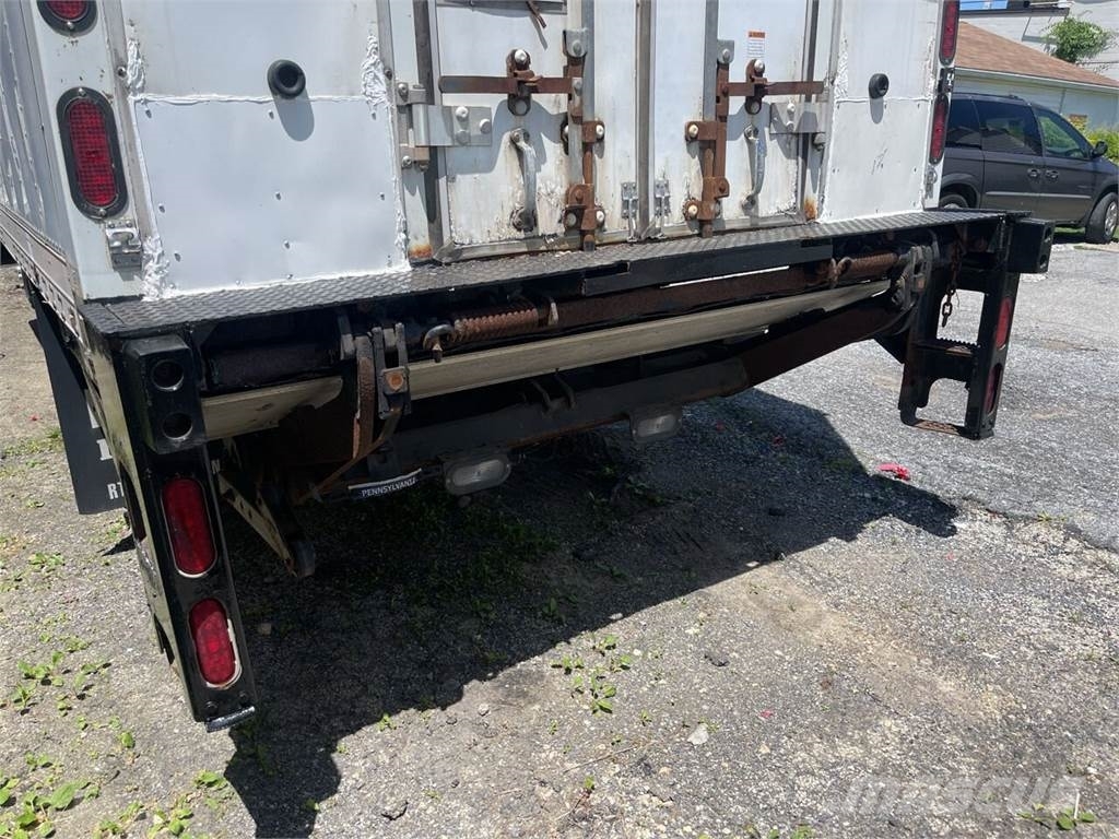 Isuzu NPR-HD Sanduk kamioni