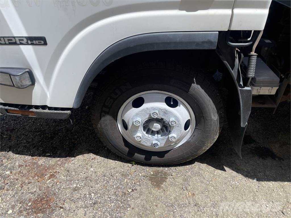 Isuzu NPR-HD Sanduk kamioni