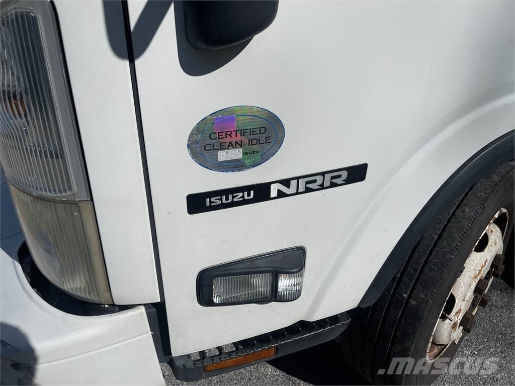 Isuzu NRR Грузовики-Фургоны