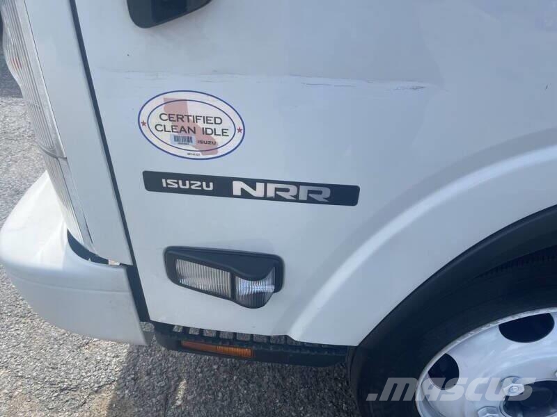Isuzu NRR Грузовики-Фургоны