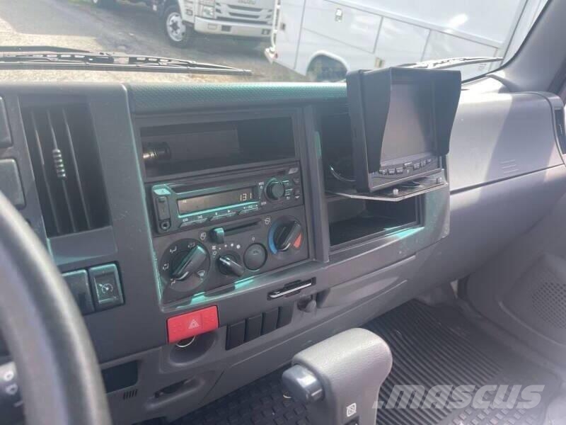 Isuzu NRR Грузовики-Фургоны