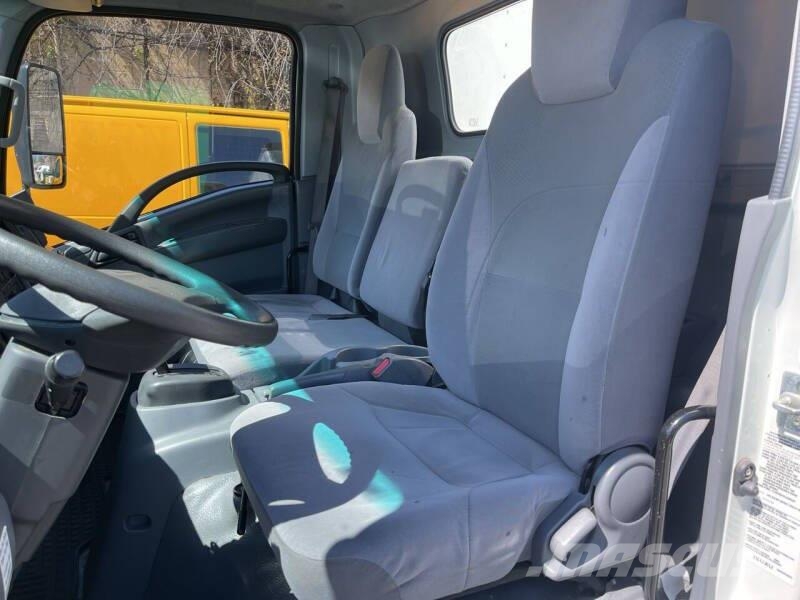 Isuzu NRR Грузовики-Фургоны